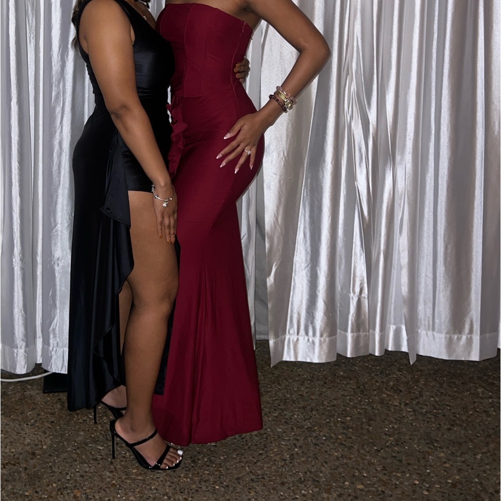 Elegant Red Strapless Maxi Dress